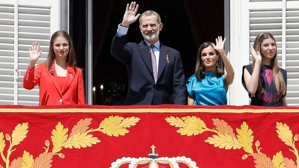 El rey Felipe, la reina Letizia, la princesa Leonor y la infanta Sofía