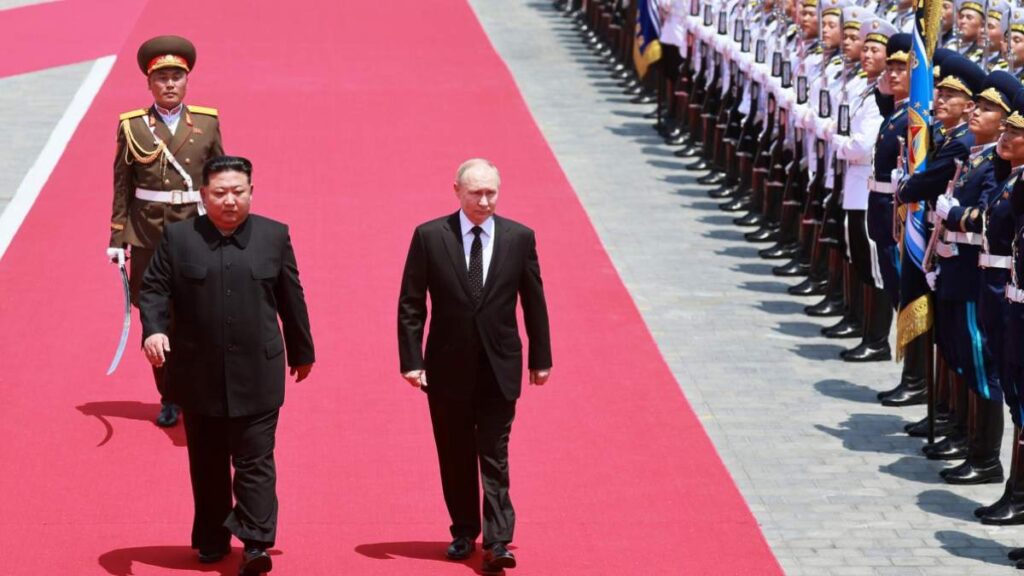 Kim Jong-un y Vladímir Putin en Pionyang