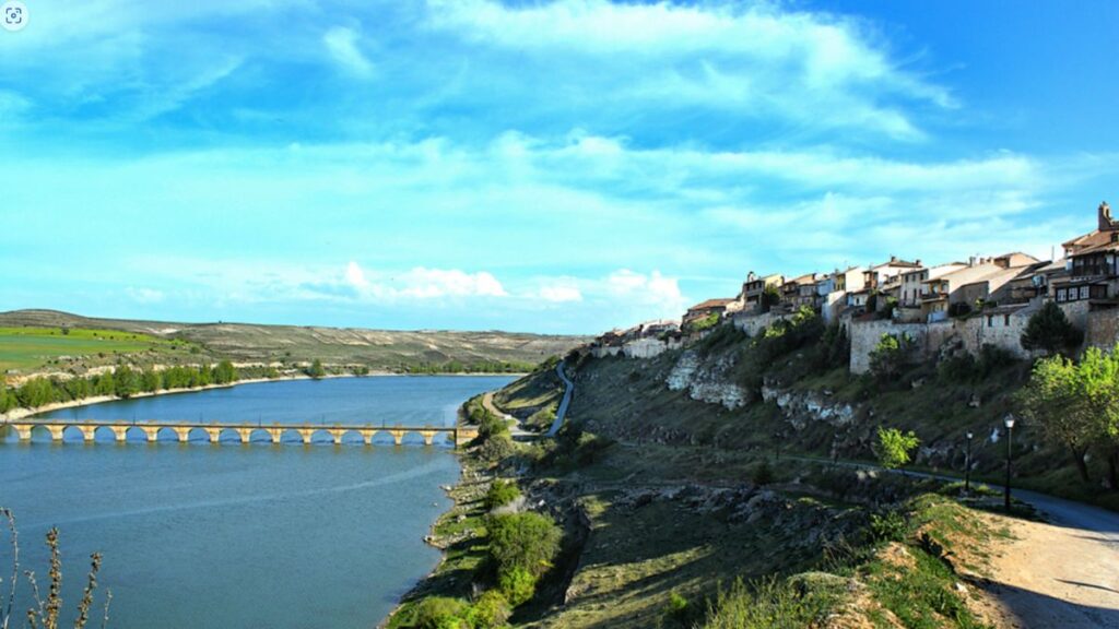 Maderuelo, pequeño pueblo de Segovia