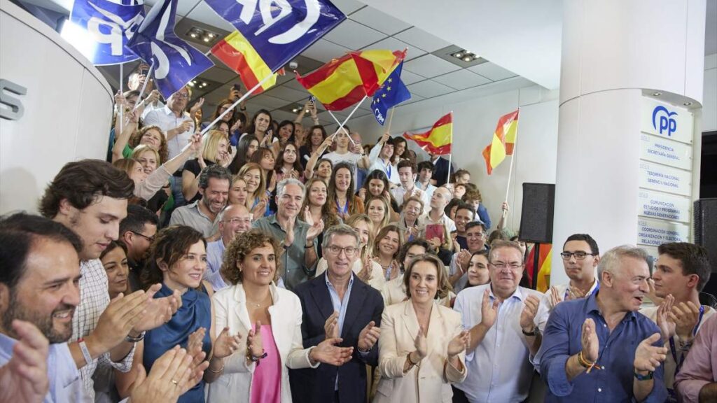 Celebración en la sede del PP por la victoria en las elecciones europeas de 2024
