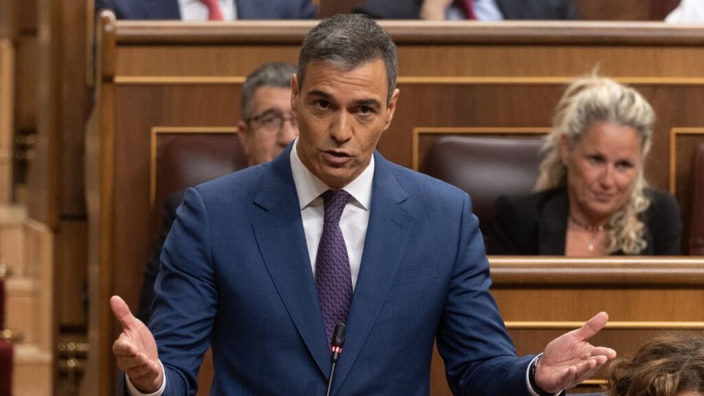 Pedro Sánchez se abre por primera vez a pactar una “financiación singular” en Cataluña para investir a Illa