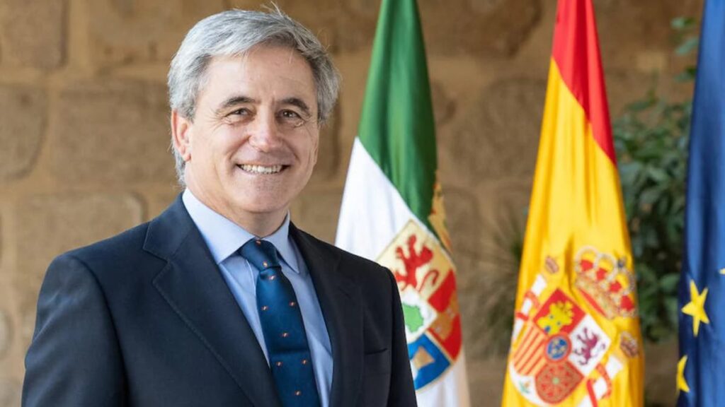 Última hora de la ruptura PP-Vox: el único consejero de Abascal en Extremadura se mantiene en el Gobierno de Guardiola