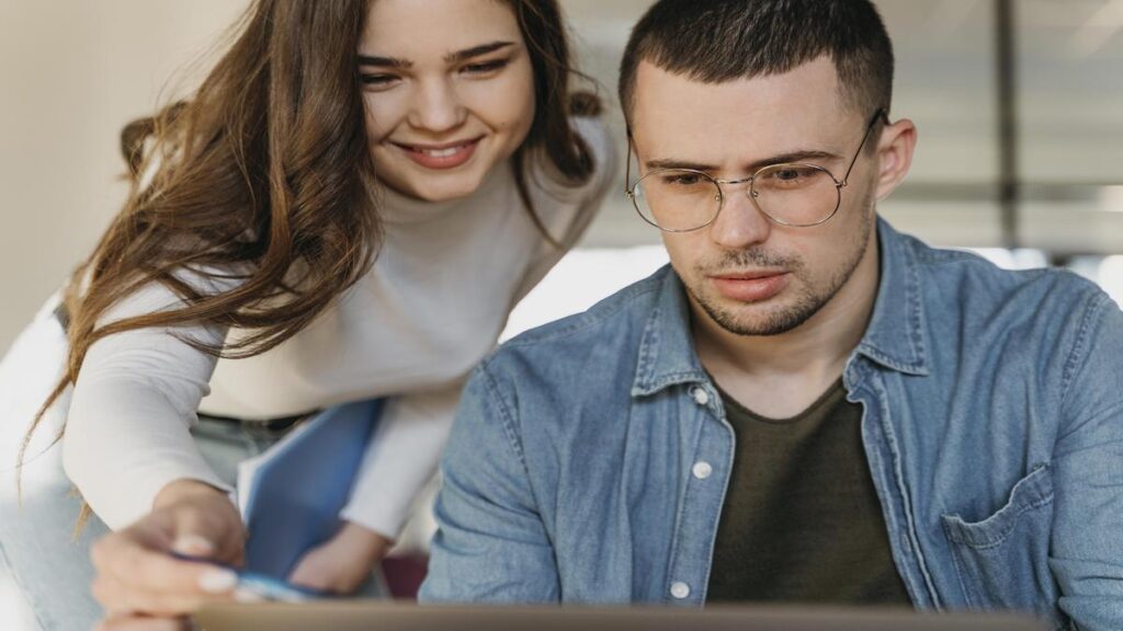 Acceder al mundo del trabajo es prioritario para los estudiantes de últimos años. 