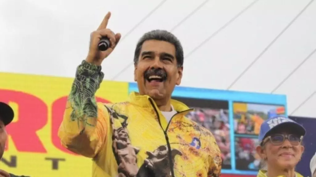 Maduro advierte de un 