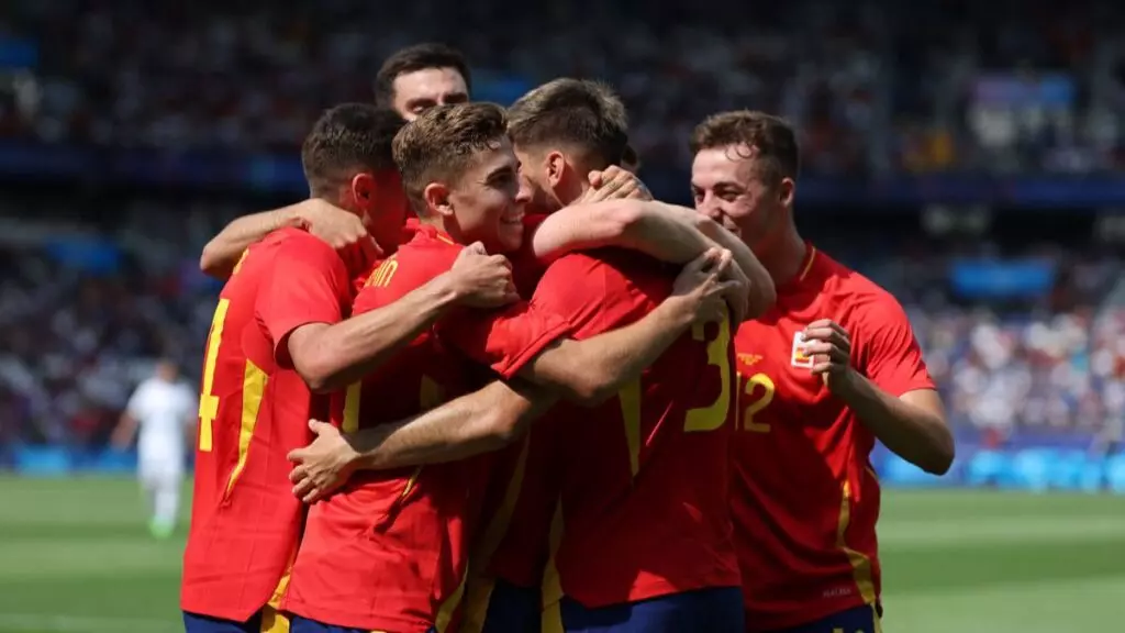 Juegos Olímpicos: España sufre más de la cuenta pero gana sus tres primeros puntos en fútbol ante Uzbekistán
