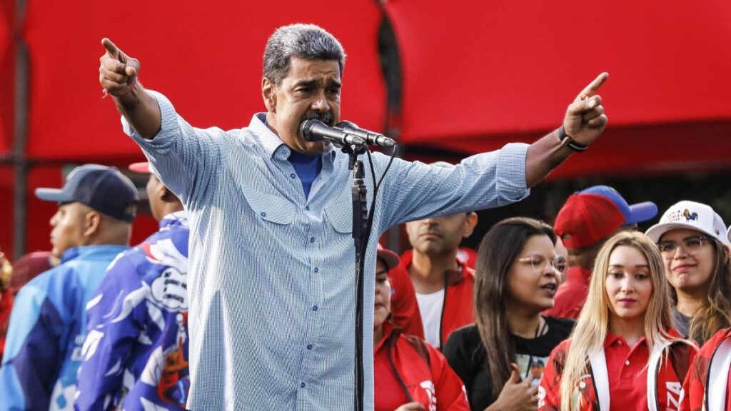 La maniobra de Maduro para acallar el voto crítico: solo permite votar al 1,3% de los venezolanos en el extranjero