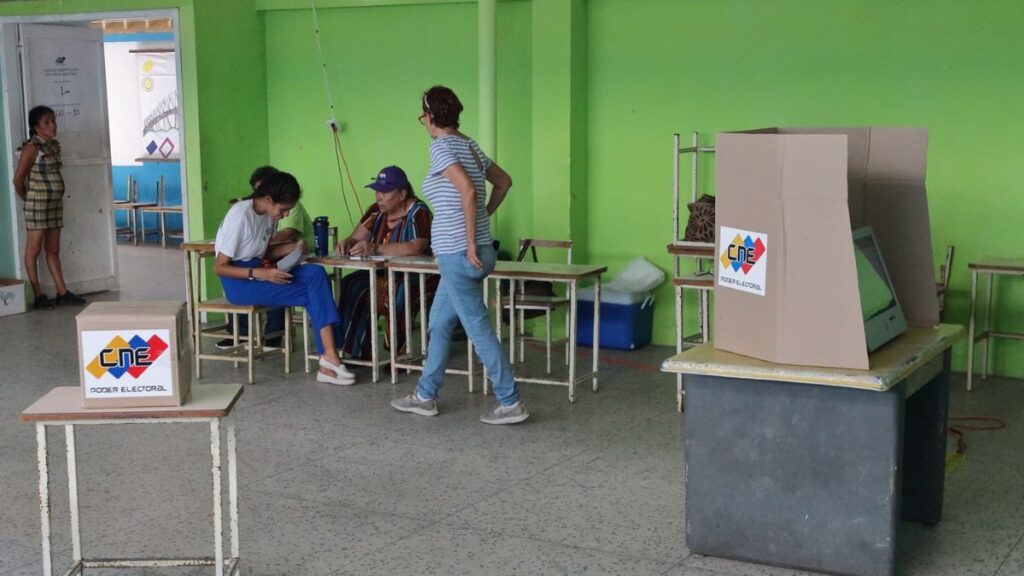 La empresa que gestiona el sistema de votación utilizado en Venezuela fue sancionada por Estados Unidos en 2020