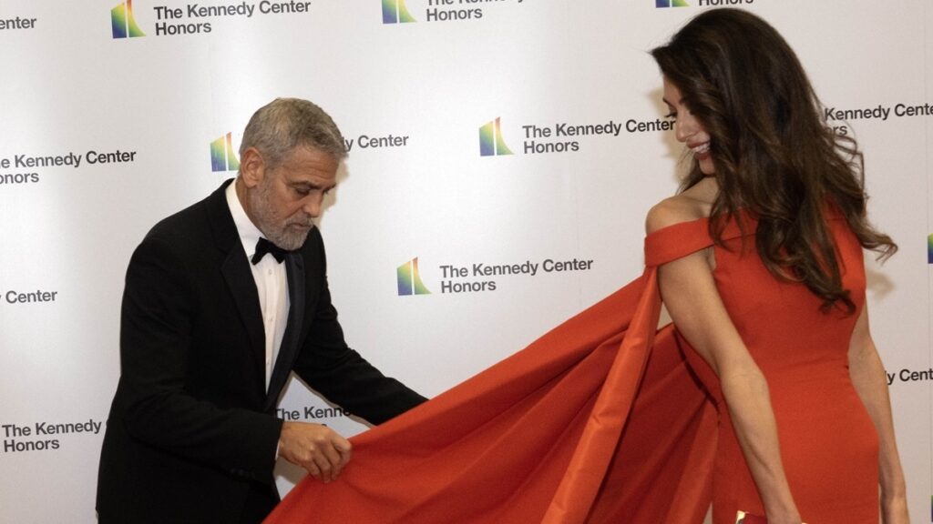 George Clooney pide a Biden que se retire: este no es el mismo 