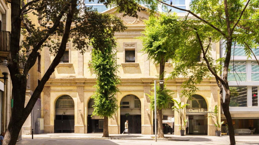 Stoneweg y Bain Capital venden el hotel Casa Lit Barcelona al Grupo Hotelero Gargallo