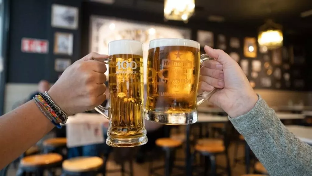 Restalia rompe la tendencia a la baja del consumo de cerveza en España y vende de media por local un 22,1% más