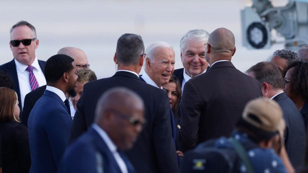 Joe Biden abandona la carrera en las elecciones presidenciales por la presión del Partido Demócrata