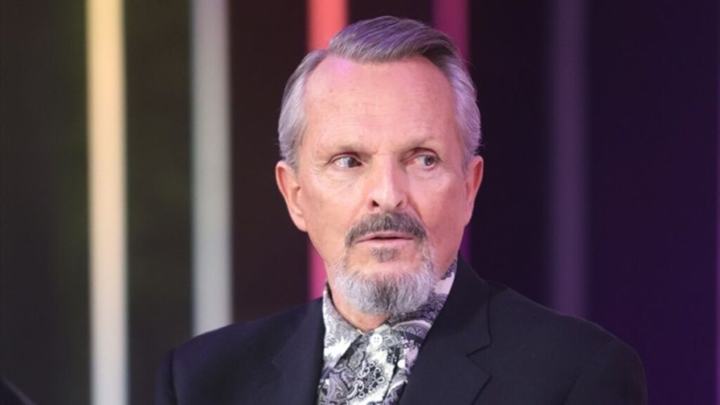 Polémica con Miguel Bosé por participar en un acto con Pàmies, el curandero que aconseja lejía para el autismo  