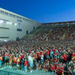 Aficionados de la Selección Española durante la retransmisión en pantalla gigante instalada en Cortijo de Torres para la final de la Eurocopa