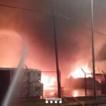 Estabilizado un incendio declarado durante la madrugada en el polígono industrial de Polinyà (Barcelona)