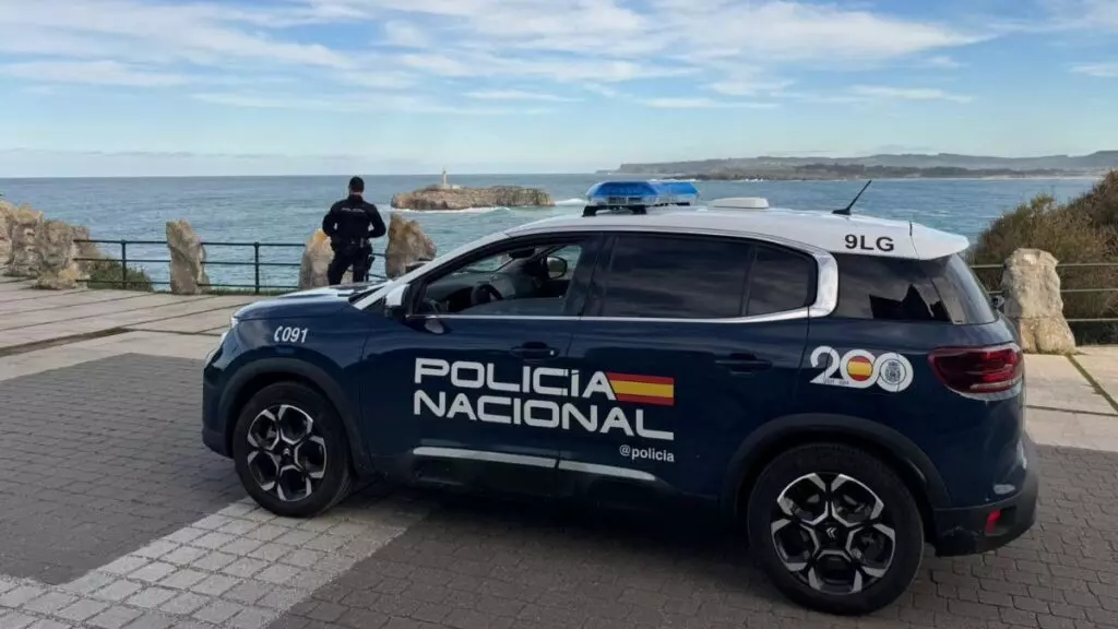 La Policía desarticula la mayor banda de narcoveleros del mundo, operativa entre Sudamérica y España
