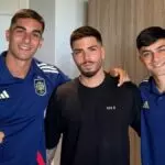 Saúl Peregrina, barbero de la Selección junto a Ferran Torres y Pedri