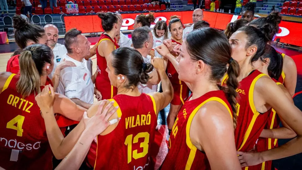 La selección española femenina de baloncesto en los Juegos Olímpicos de París 2024