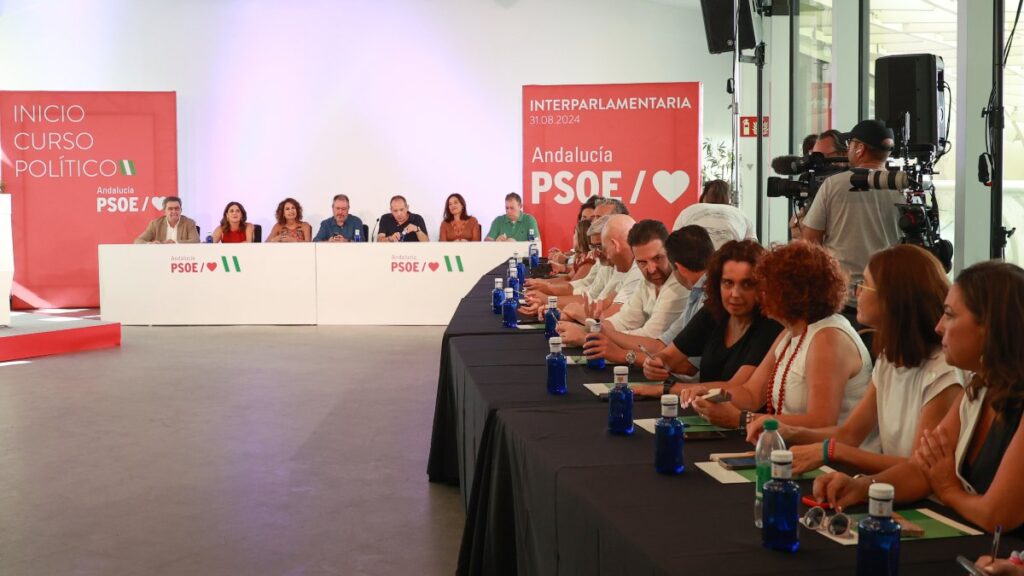 Reunión de la Interparlamentaria del PSOE-A con María Jesús Montero abriendo el curso político.