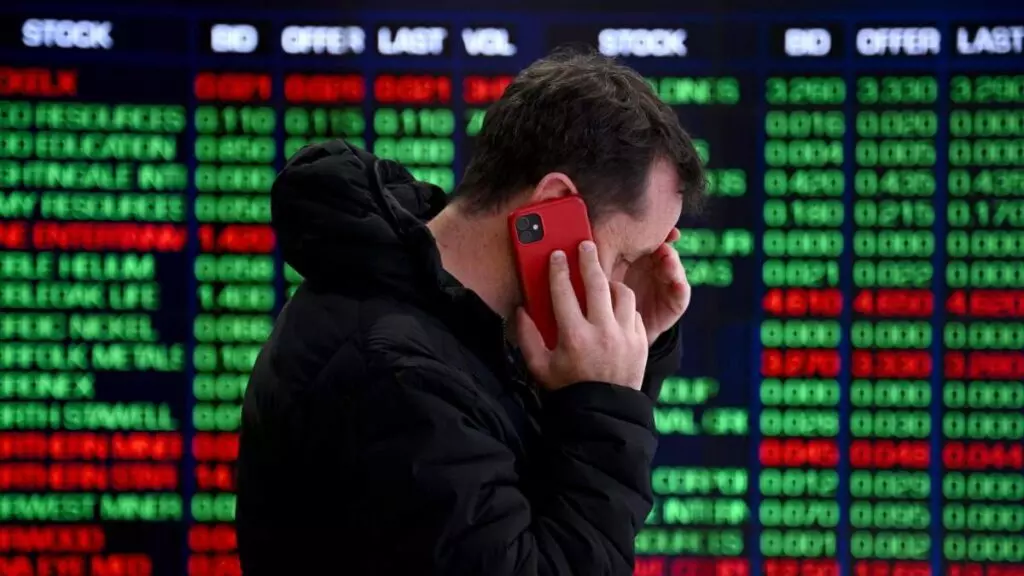 Las Bolsas europeas se pasan al rojo a media sesión pese al rebote de Asia y a la espera de Wall Street