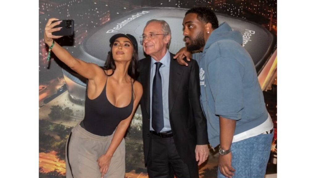 Kim Kardashian durante su vista al Bernabéu