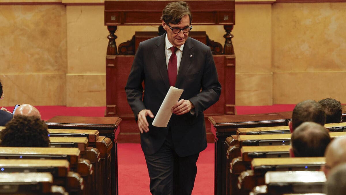 Salvador Illa en el Parlamento catalán