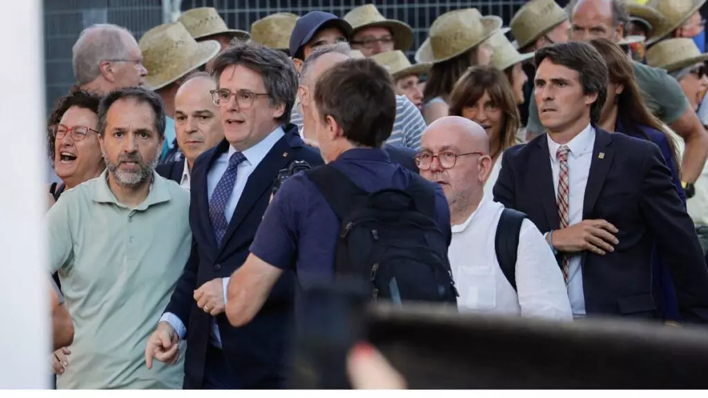 Carles Puigdemont en su regreso a Barcelona