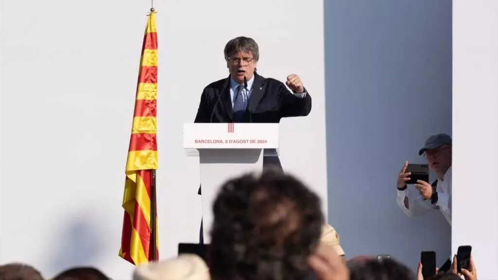 Una afrenta a la Justicia, un ultraje a la Nación, entre el prófugo Puigdemont y el ausente Sánchez