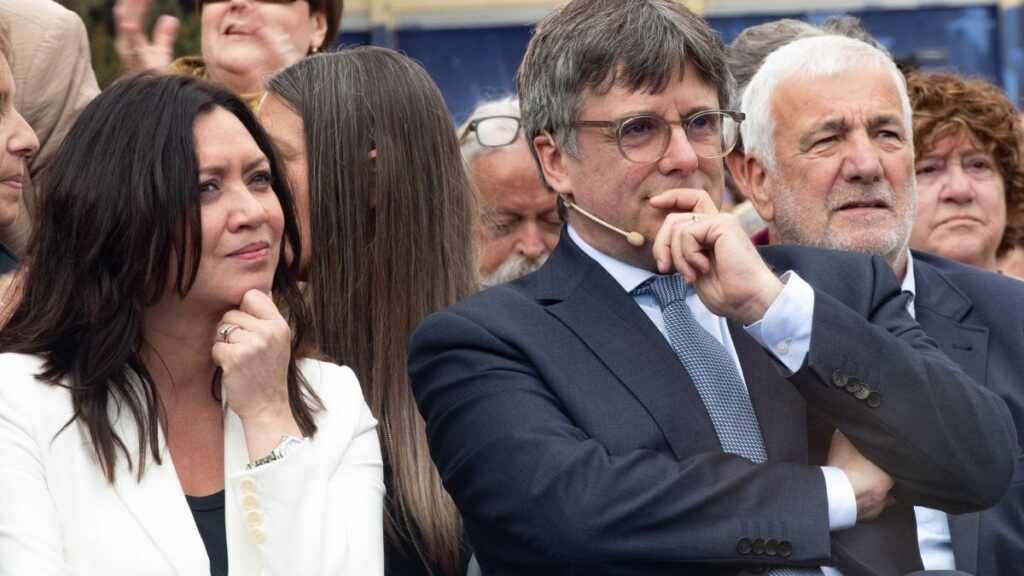 Carles Puigdemont y Marcela Topor