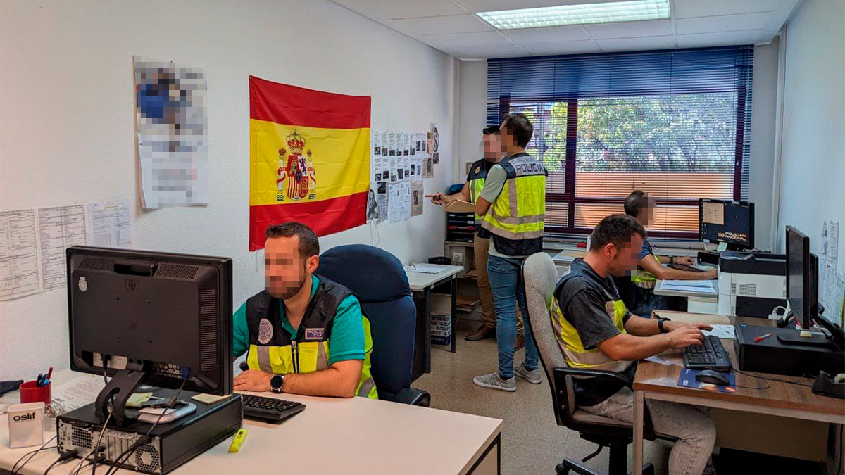 Un pionero grupo policial "itinerante" contra los ladrones: de los "abrazos amorosos" a la técnica de la "mancha"