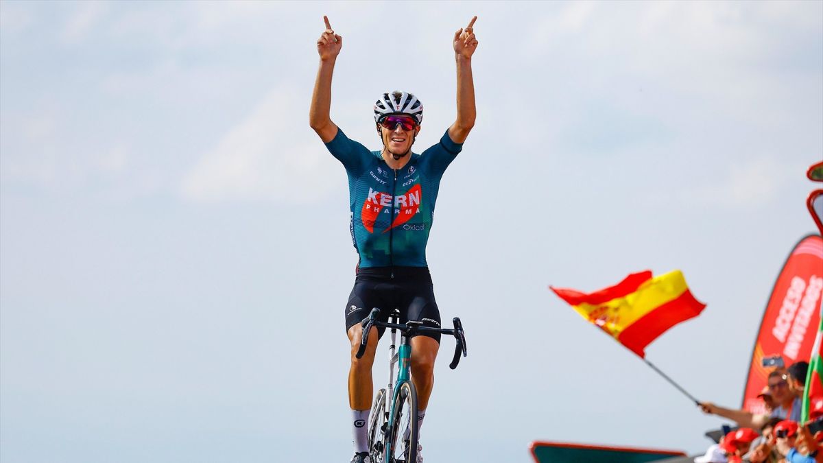 Pablo Castrillo (Kern Pharma) firma el primer triunfo español en La Vuelta 2024 y homenajea a Manolo Azcona