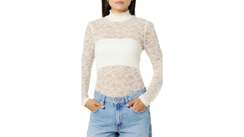 Top con transparencias de Amazon