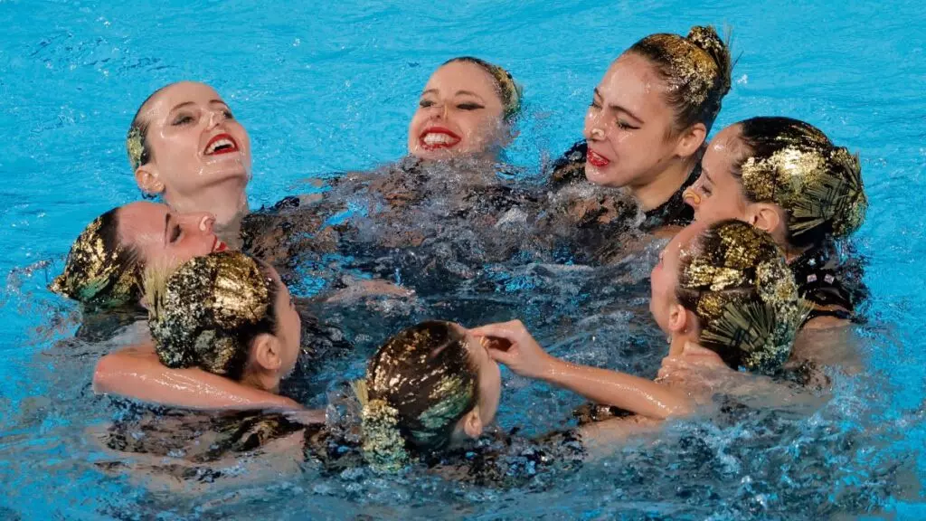 La natación artística regala la undécima medalla para España en París 2024: bronce en las pruebas por equipo