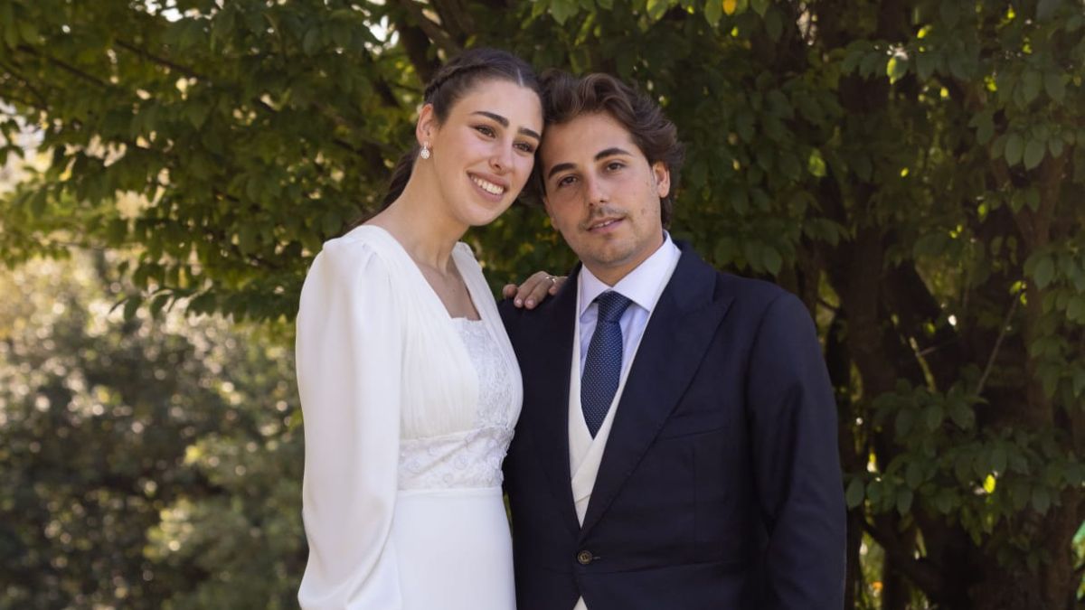 Amparo Arnott Jove y Iago González celebraron su boda el sábado