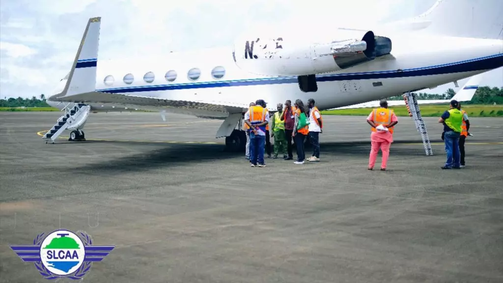 El avión donde viajaban los detenidos en Sierra Leona