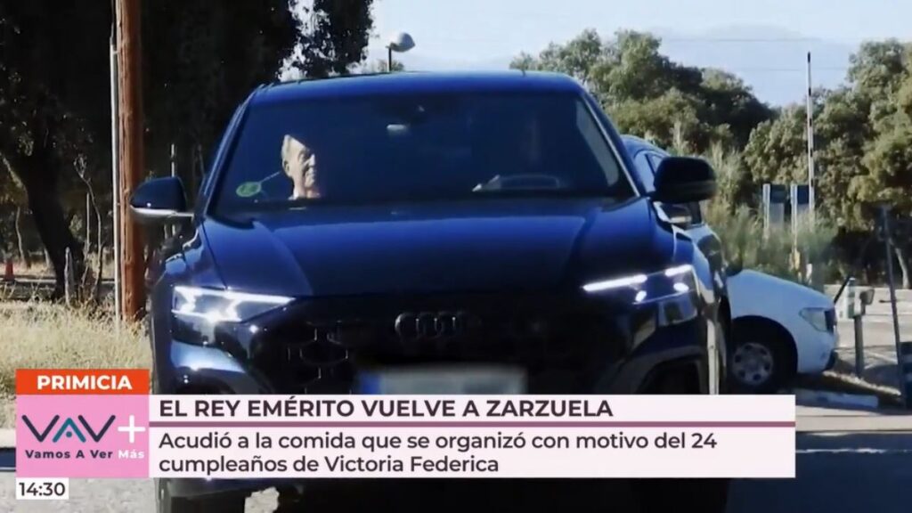 Juan Carlos I, entrando en el Palacio de La Zarzuela