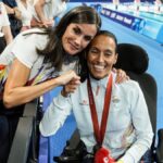 La reina Letizia, con Teresa Perales, medalla de bronce, en los Juegos Paralímpicos de París