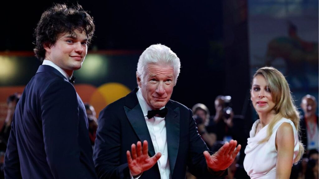 Richard Gere, con su mujer Alejandra y su hijo Homer