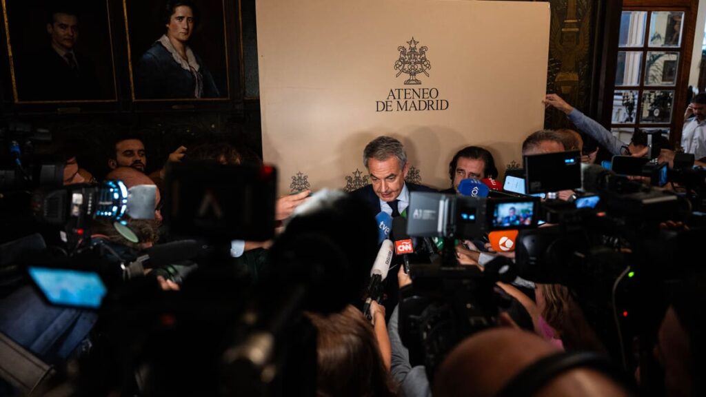 José Luis Rodríguez Zapatero, este martes, en el Ateneo de Madrid.