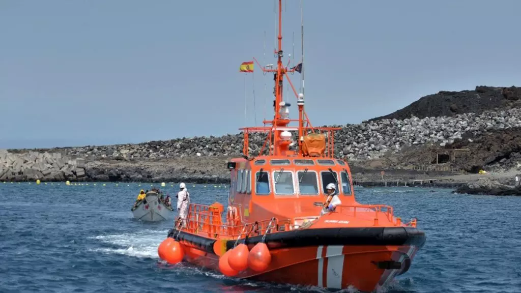 Canarias contiene la rabia contra Moncloa por la masacre que viene del mar