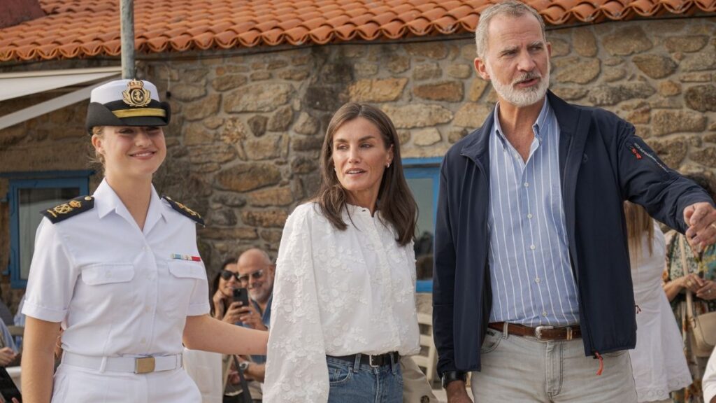 Los reyes Felipe y Letizia y la princesa Leonor