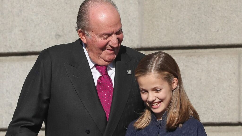 El rey Juan Carlos y la princesa Leonor