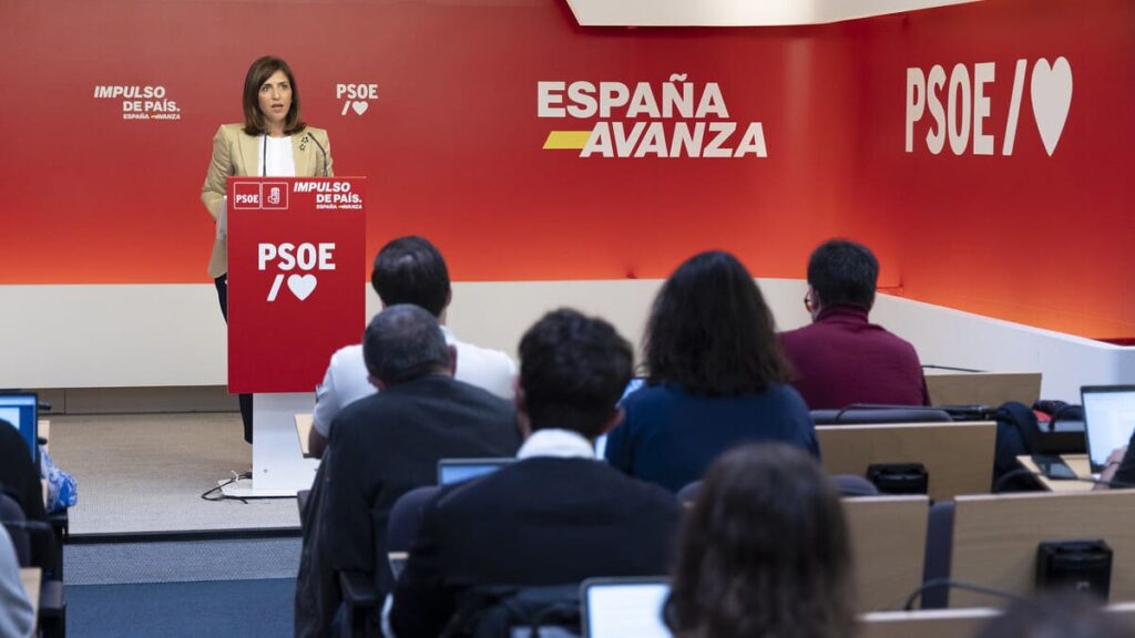 La portavoz del PSOE, Esther Peña, este lunes en Ferraz.