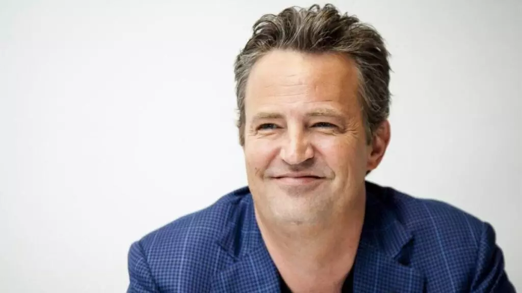 Uno de los médicos acusados de la muerte de Matthew Perry se declara culpable ante el juez